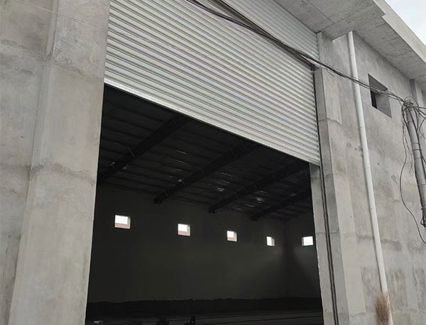 廠房工業(yè)抗風(fēng)門