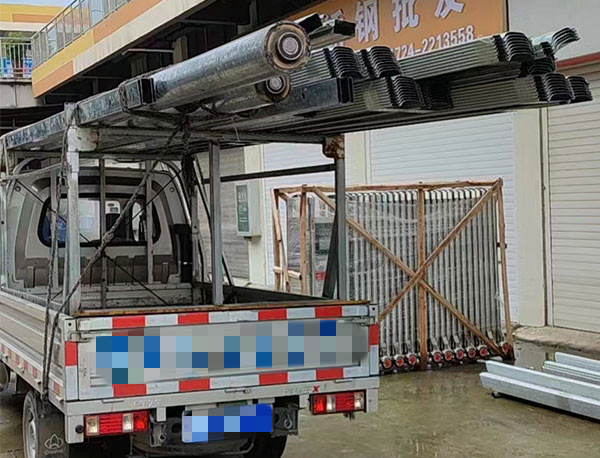 工業(yè)抗風門運輸案例